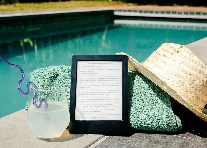 别墅 White Lotus With Private Pool 阿菲托斯